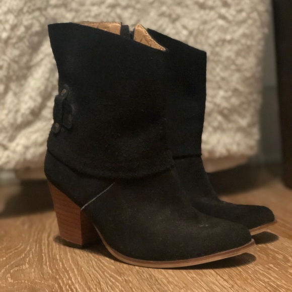 Argentinian Leather Ankle Boots - Picture 3 of 6